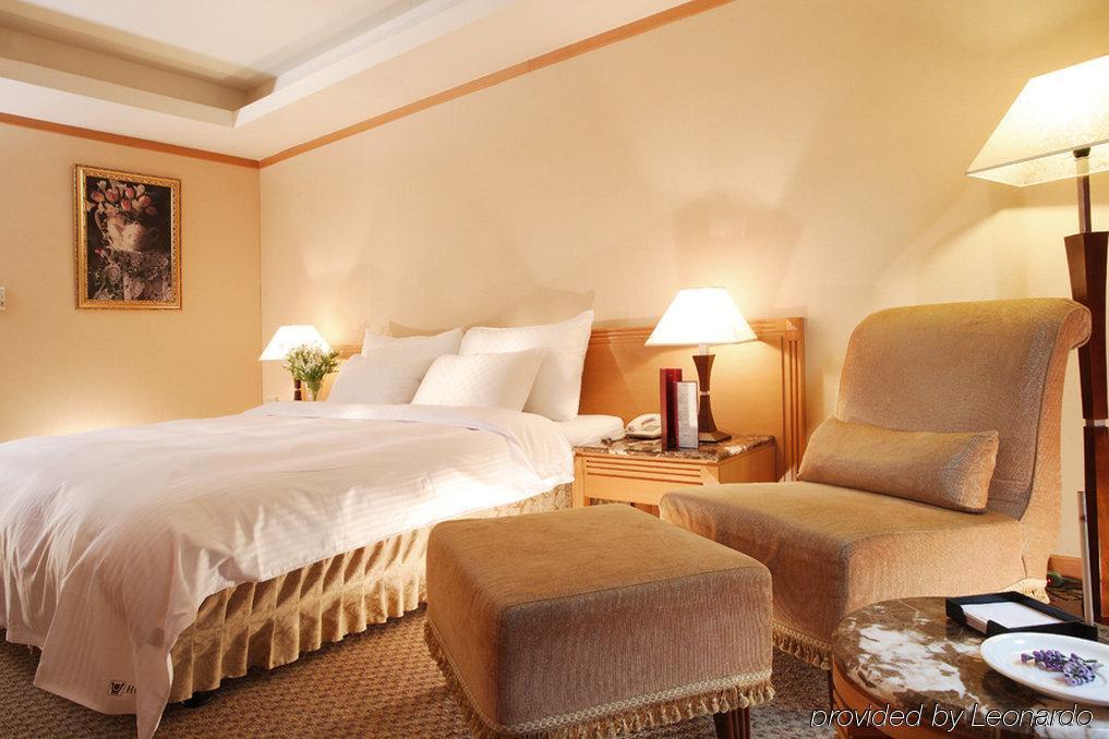 Hotel Dion Taichung Zimmer foto